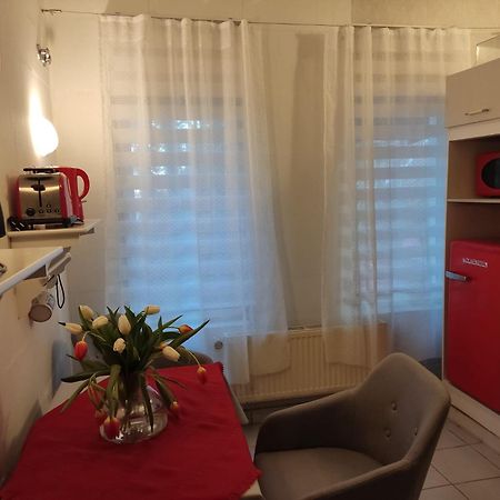דורף מקלנבורג Ferienwohnung Mit Separatem Eingang Und Parkplatz, Ideal Fuer Handwerker Und Geschaeftsreisende מראה חיצוני תמונה
