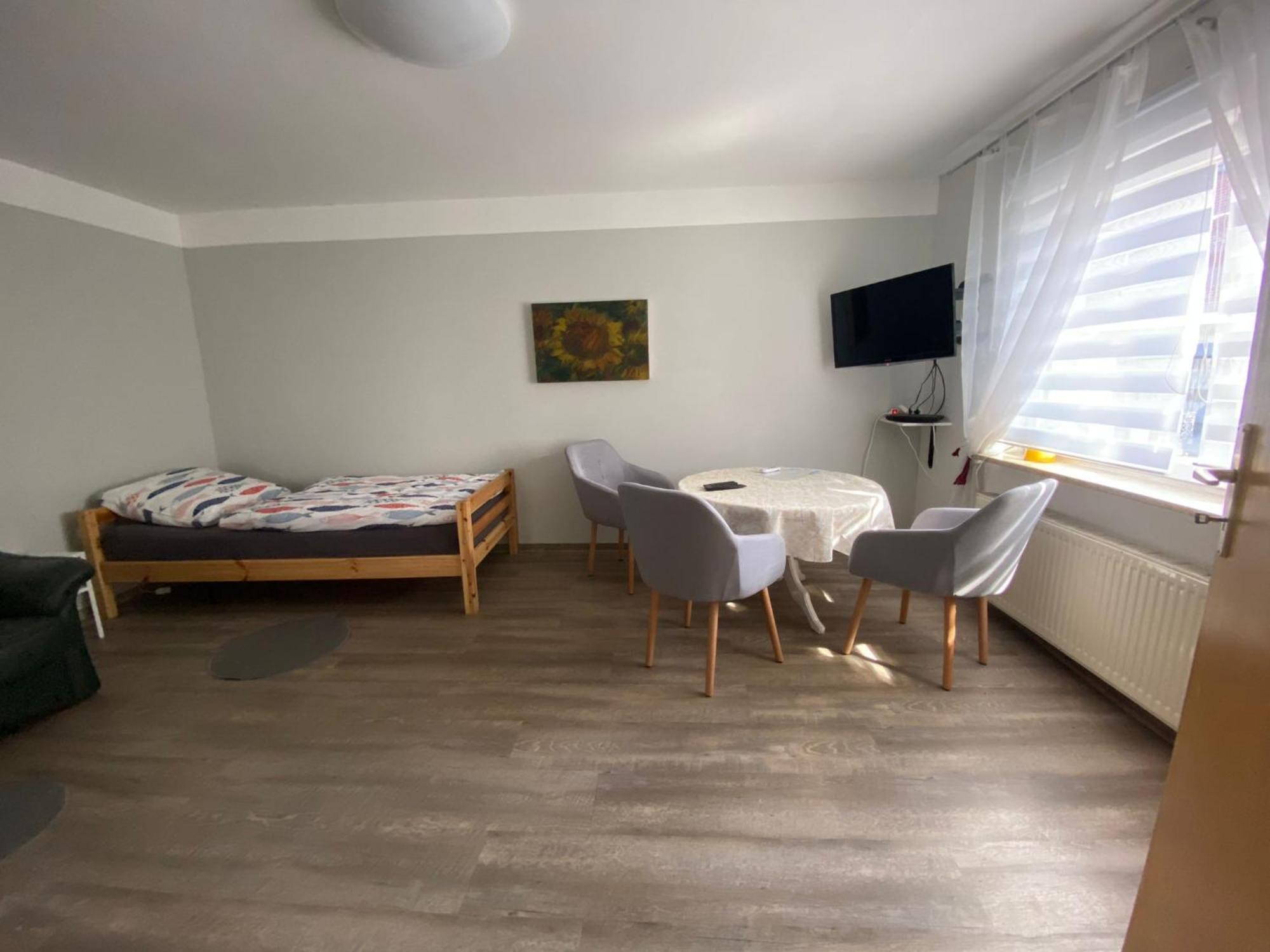 דורף מקלנבורג Ferienwohnung Mit Separatem Eingang Und Parkplatz, Ideal Fuer Handwerker Und Geschaeftsreisende מראה חיצוני תמונה